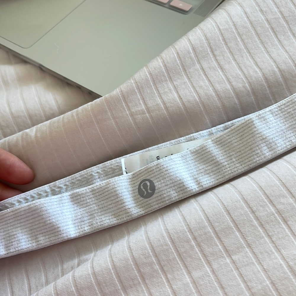 White lululemon headband